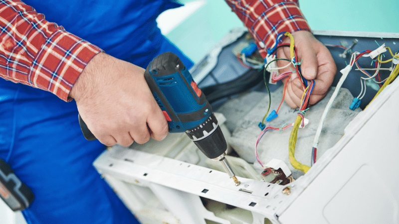Büyükçekmece Goodman Goodman çamaşır makinesi kart tamiri – Su almama arızası orijinal parça ile giderildi. - Teknik servis örneği